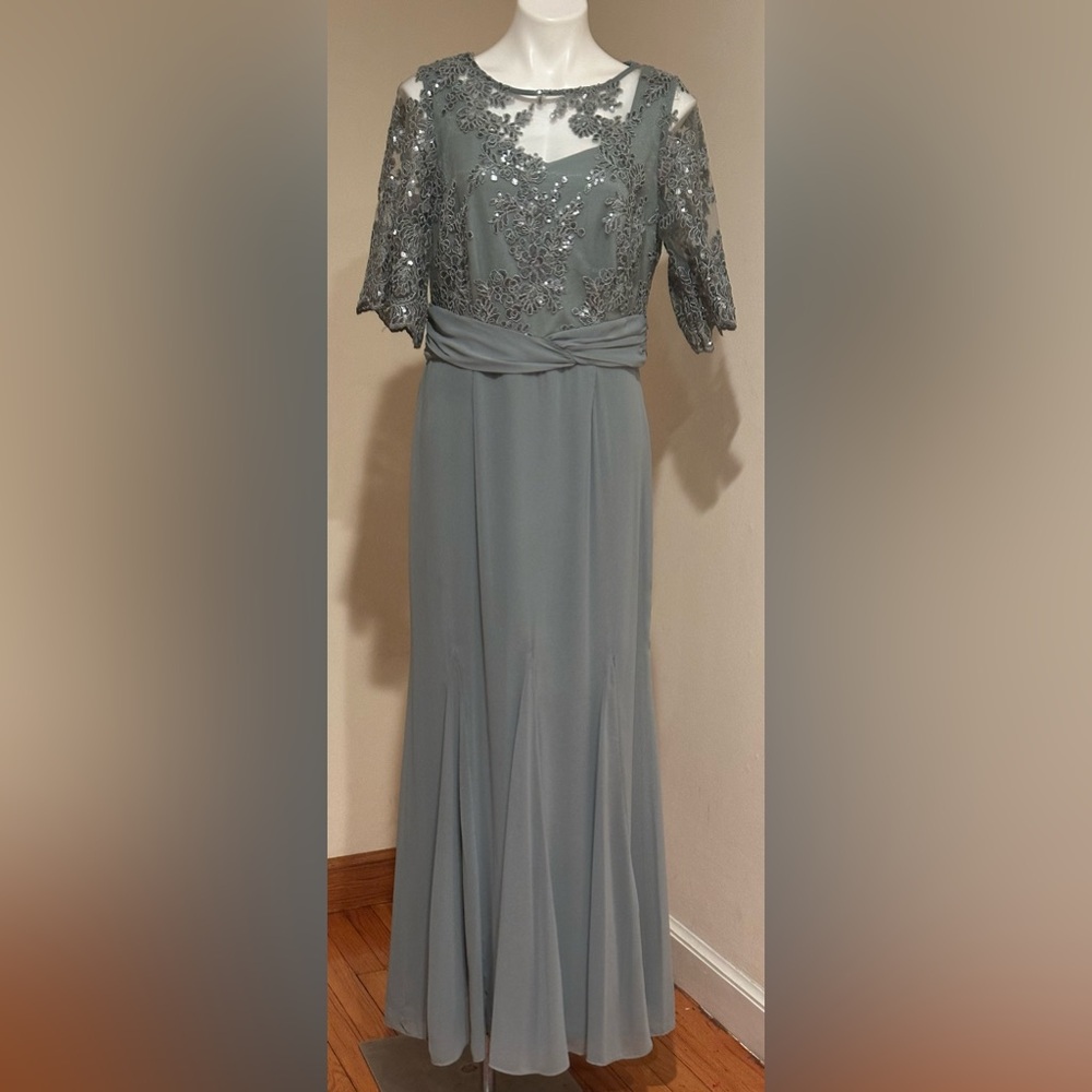 LE BOS Rhino Gray & Lace Sequence Overlay Maxi Mother Of The Bride Dress Sz 12